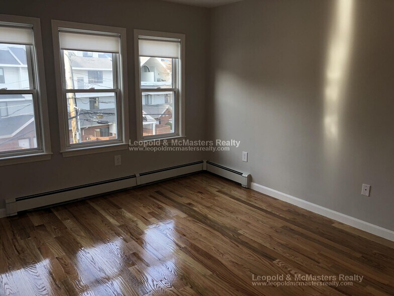 Building Photo - 38 Colborne Rd