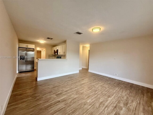 Building Photo - 2730 NE 9th Terrace