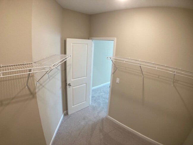 Building Photo - Comfortable 3 Bedroom Home With Great Outdoor Space