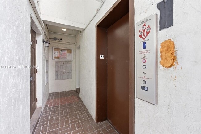 Building Photo - 2520 N Andrews Ave