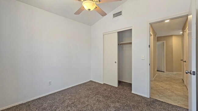 Building Photo - NEAR WESTGATE! Delightful 4bdr Corner Lot ...