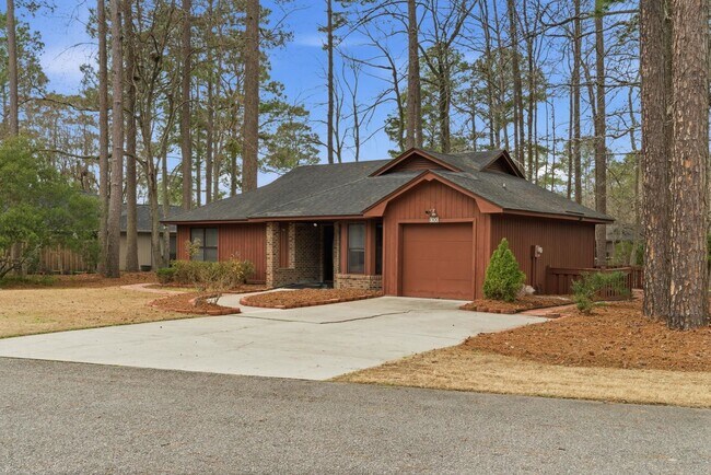 Building Photo - 100 Timberline Dr