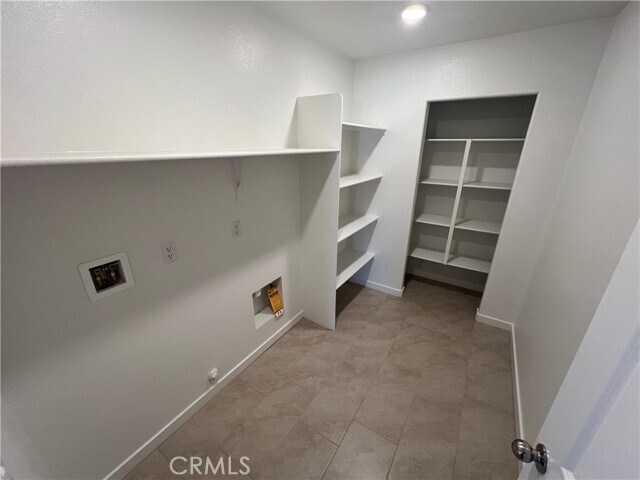 Building Photo - 25783 Branson Dr
