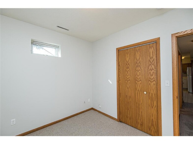 Building Photo - 117 21st St SE