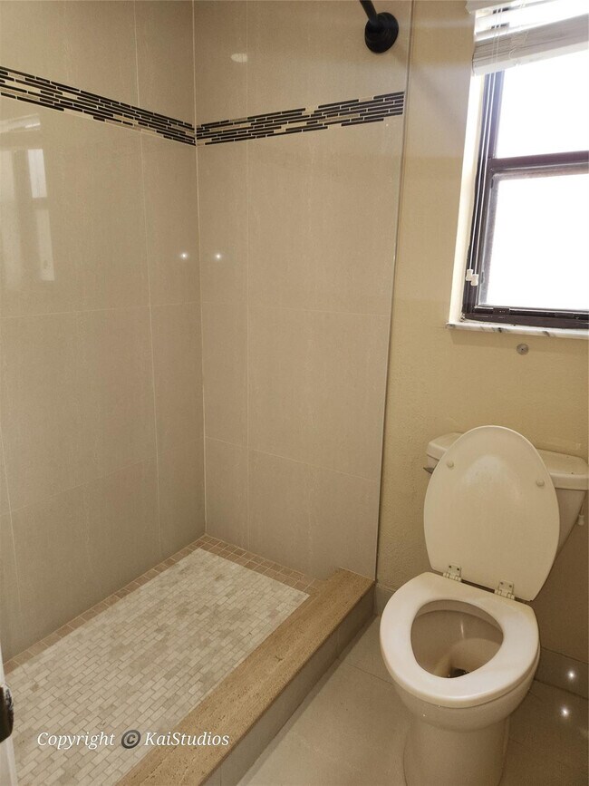 Building Photo - 10293 NW 33rd St