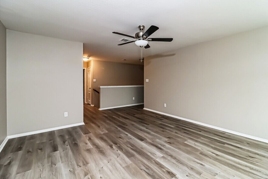 Building Photo - 10456 Winding Passage Way