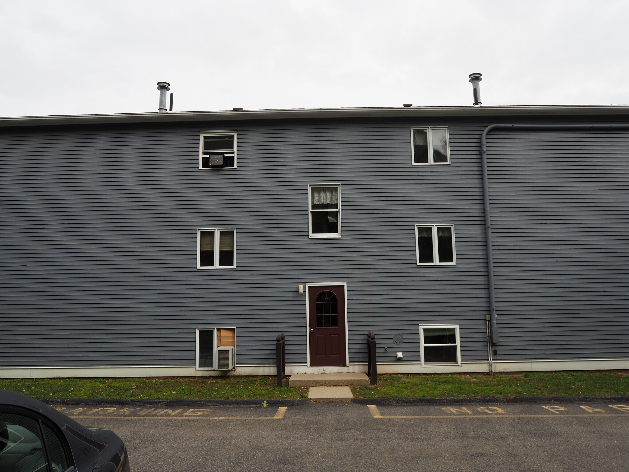 Back entrance - 283 Privilege St