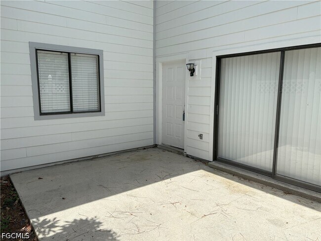 Building Photo - 11929 Corinne Lee Ct