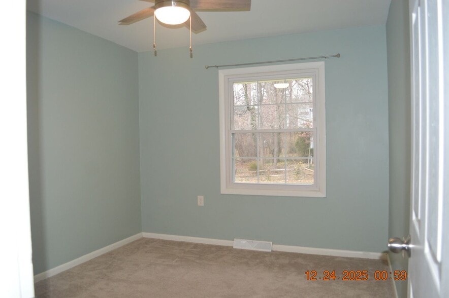 Building Photo - 1636 Gibbons Rd