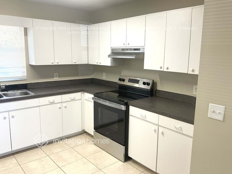 Building Photo - 1208 Harvest Home Ct