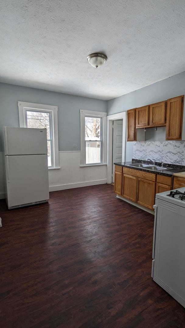 Building Photo - 2146 W 81st St