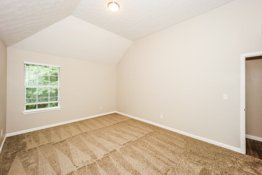 Building Photo - 11264 James Madison Dr