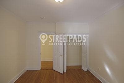 Building Photo - 2 bedroom in Boston MA 02135