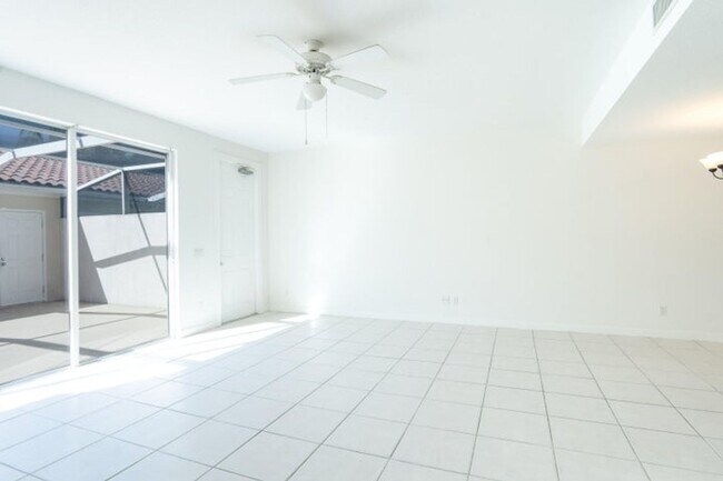 Building Photo - 186 Soriano Dr