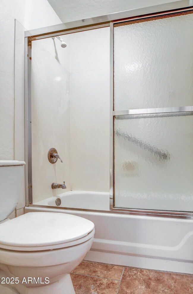 Building Photo - 11260 N 92nd St