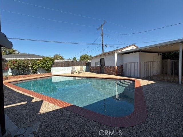 Building Photo - 2528 Whitney Dr