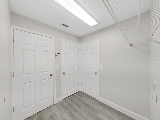 Building Photo - 11908 Fern Blossom Dr