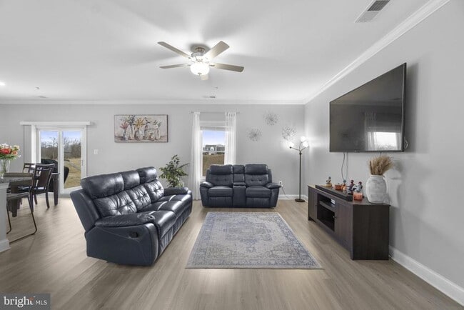 Building Photo - 10005 Maids Fancy Way