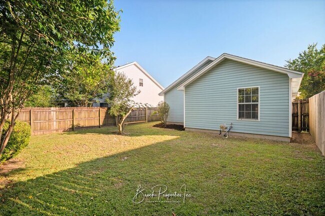 Building Photo - 3510 Silvertree Ln