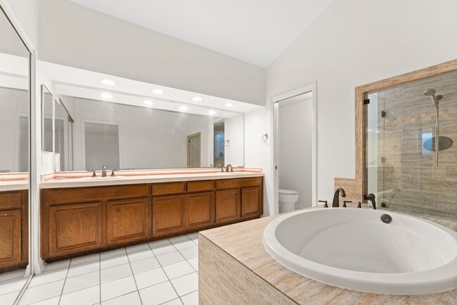 Building Photo - 4/Bed, 3/Bath YL Travis Ranch Home w/Pool & Spa