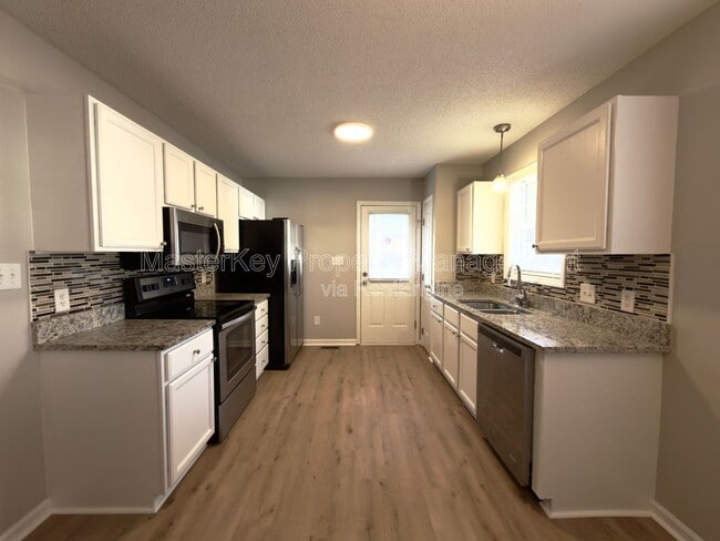 Building Photo - 1101 Amber Acres Ln