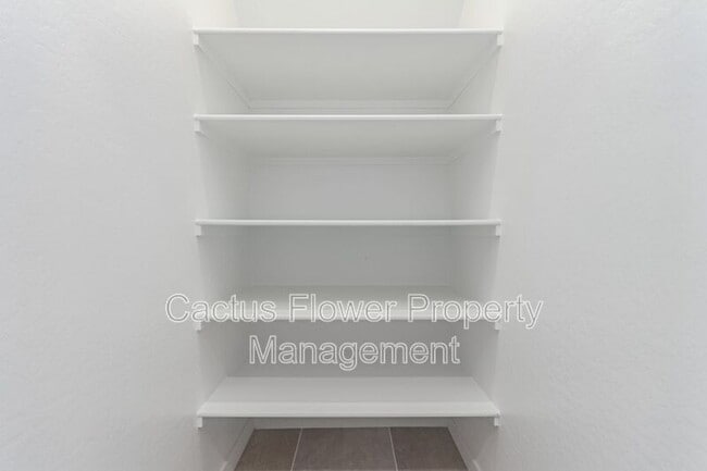 Building Photo - 4740 S Ferric