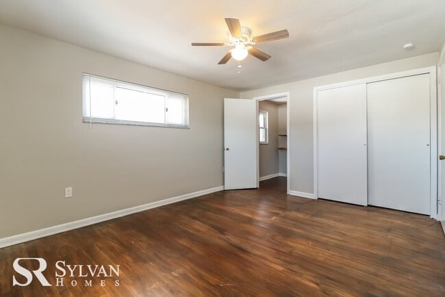 Building Photo - Gorgeous 5 BR in Pittsburgh!