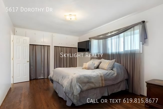 Building Photo - 5617 Dorothy Dr