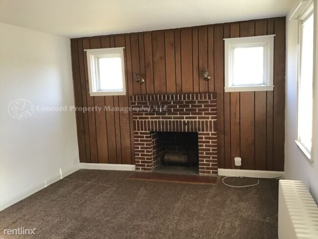 Building Photo - 2730 Maple Ave