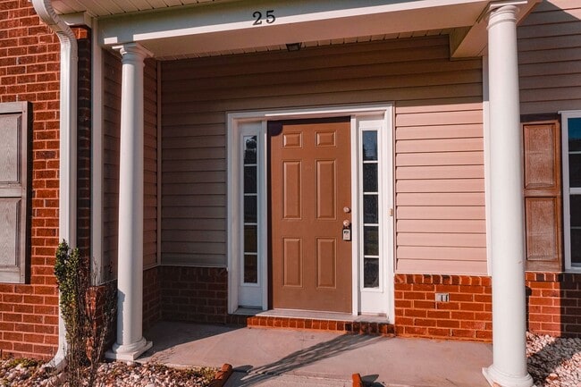 Building Photo - Available Soon!