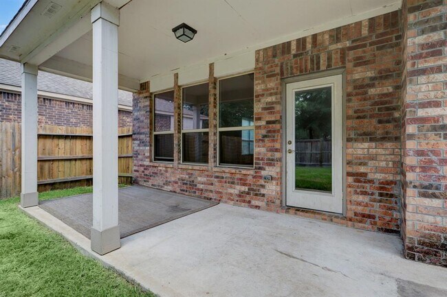 Building Photo - 16617 Conner Creek Ln