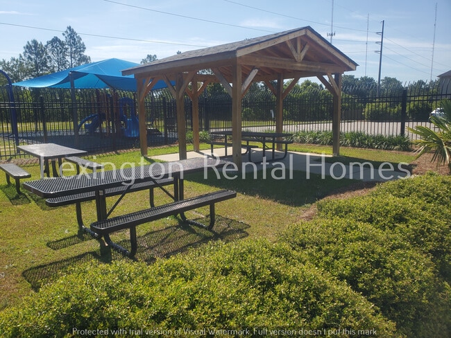 Building Photo - 213 Riglaw Cir