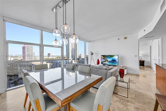 Building Photo - 1830 S Ocean Dr