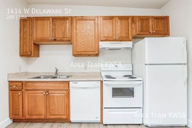 Building Photo - 1414 W Delaware St