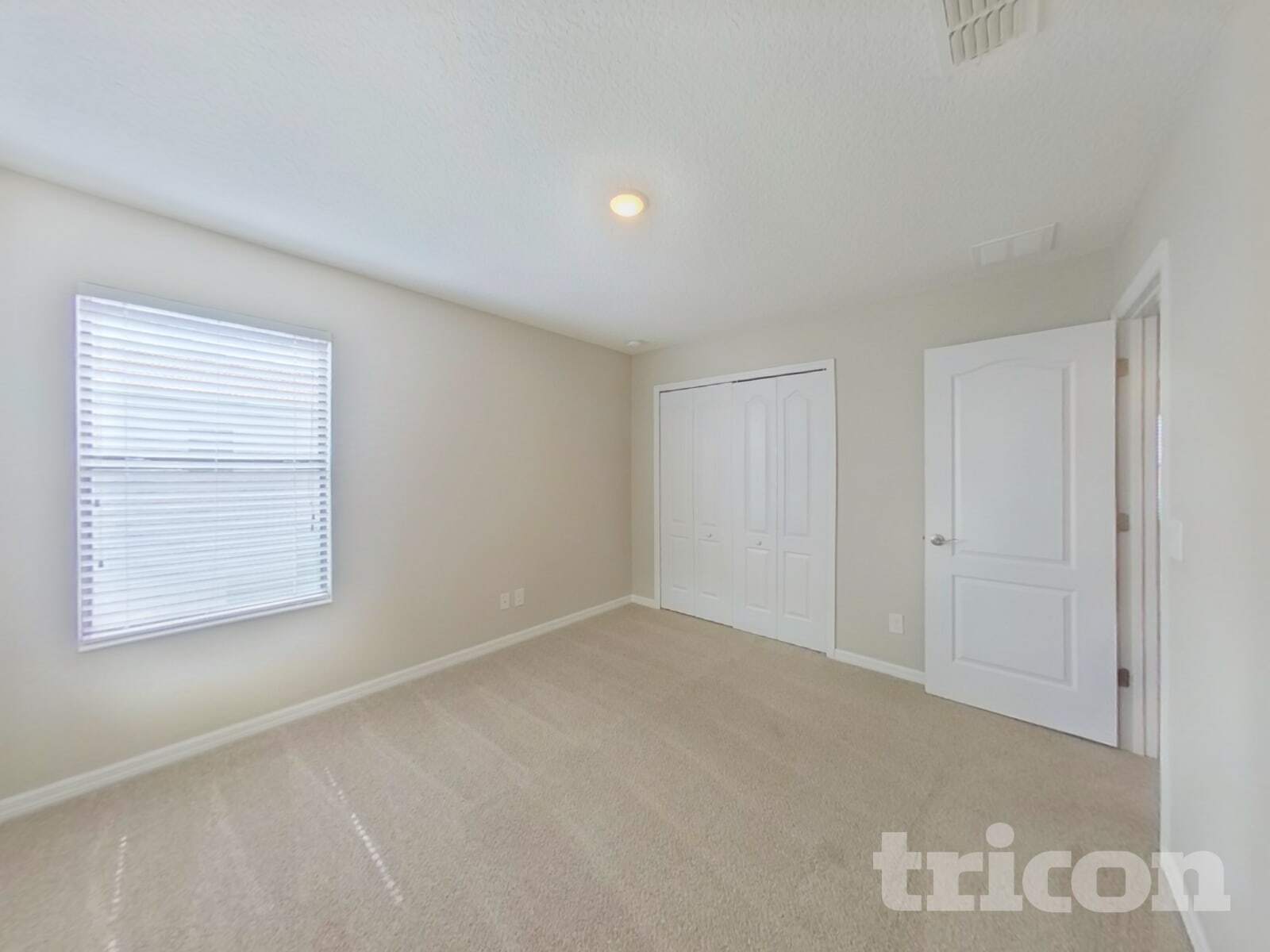 Building Photo - 2076 Bent Grass Ave