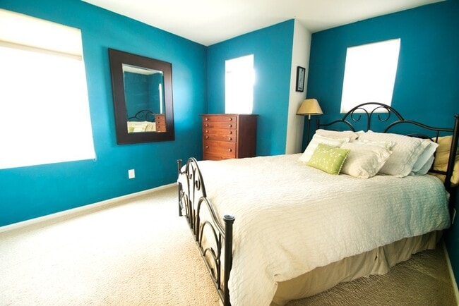 Building Photo - Stylish home in Central Park