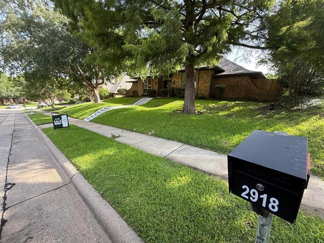 Building Photo - 2918 Apple Valley Dr