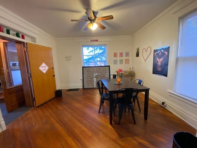 Building Photo - $6,000 | 8 Bedroom, 4 Bathroom Multi Floor...