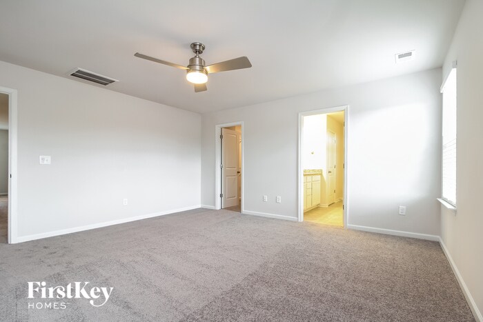 Building Photo - 710 Ridgemoor Trl