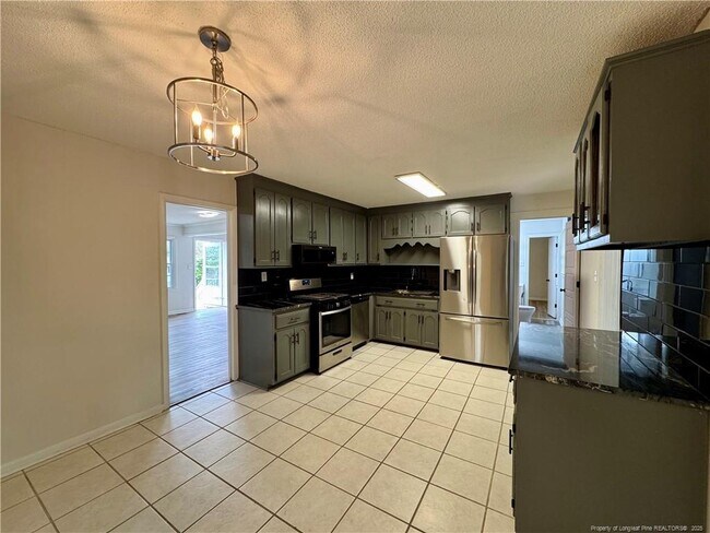 Building Photo - 1837 Glenwick Dr