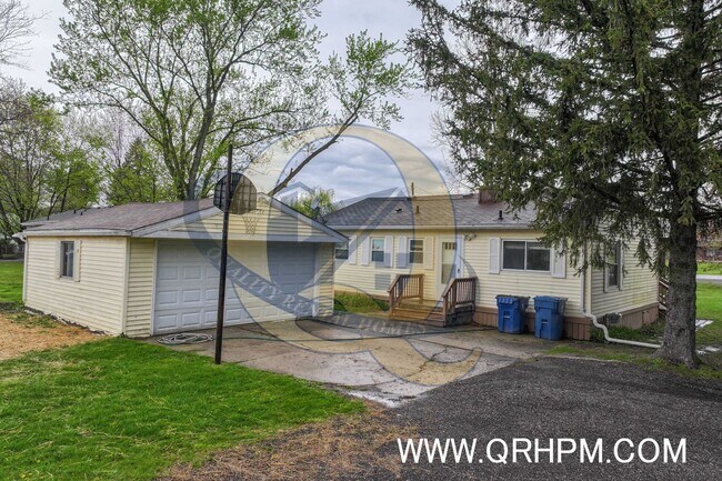 Building Photo - COMING SOON! May 1st! Lake Fenton Schools!