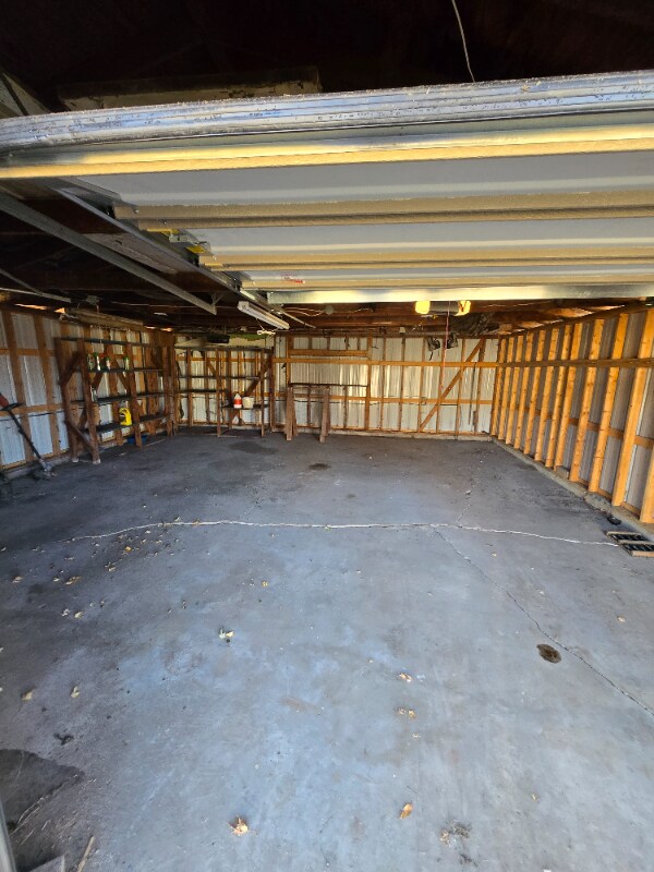 Building Photo - 7520 W Manson Colfax Rd