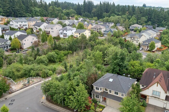 Building Photo - Stunning Bethany Home with 3,111 Sq Ft, Four Bedrooms + Dedicated Office & Covered Backyard Deck