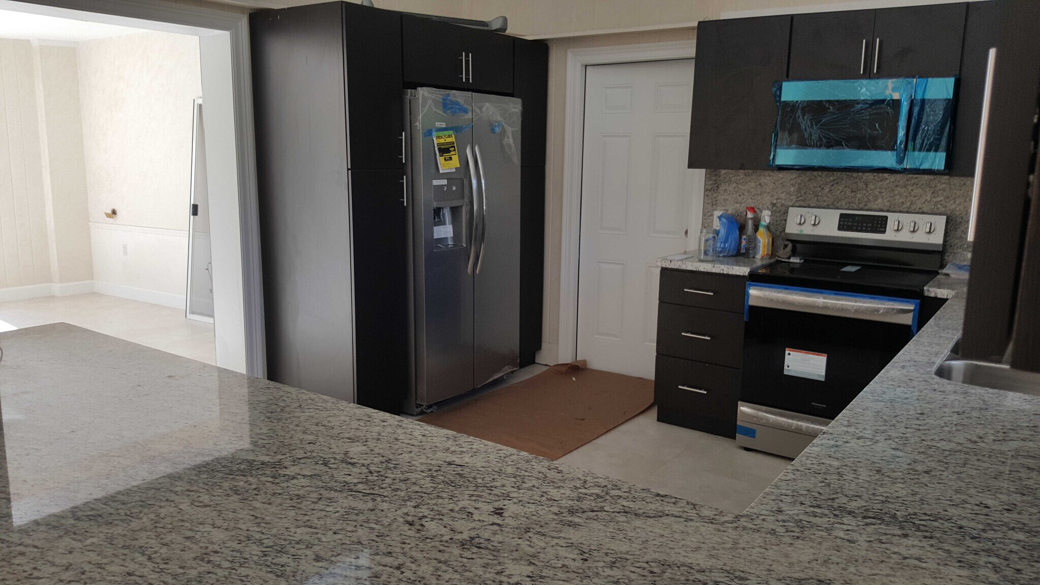 Building Photo - 11455 SW 82nd Ave