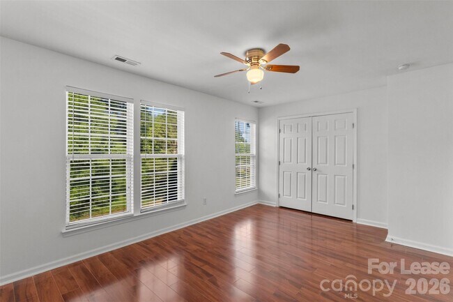 Building Photo - 11022 Garden Oaks Ln