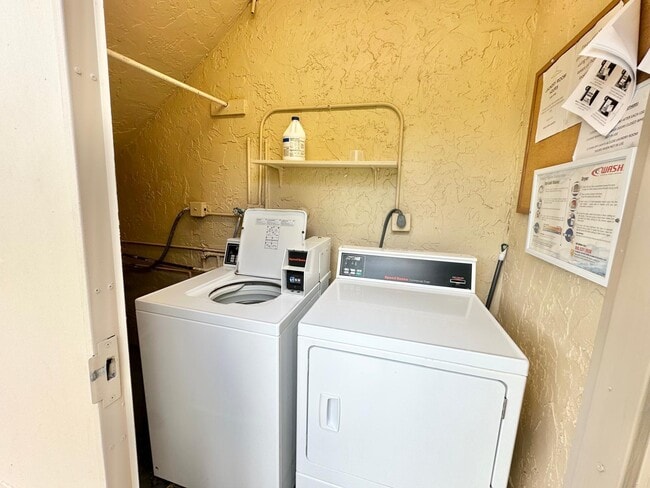 Building Photo - 1271 NW 13th St