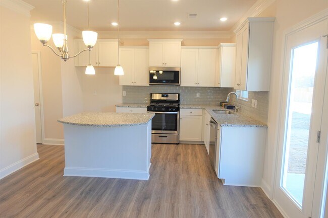 Building Photo - 461 Pine Nut Wy