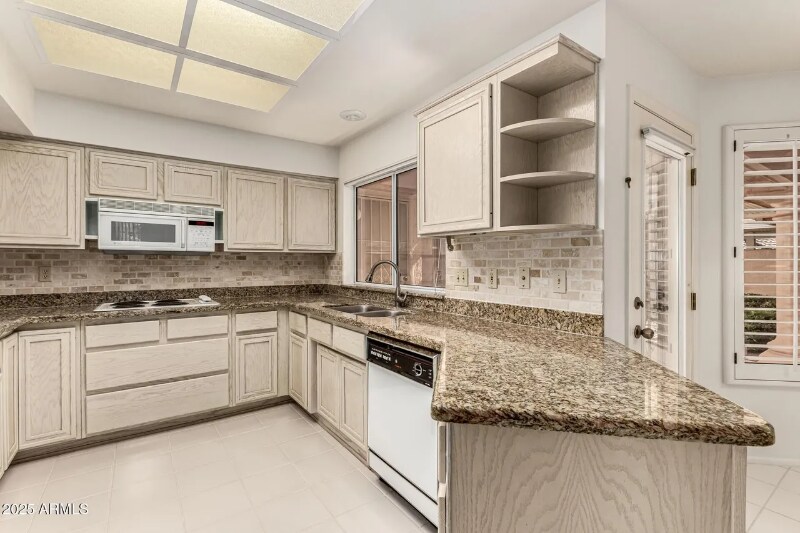 Building Photo - 21602 N 149th Dr