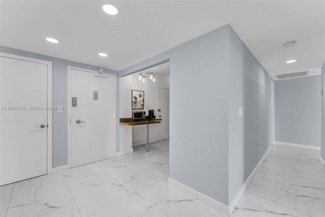 Building Photo - 1980 S Ocean Dr