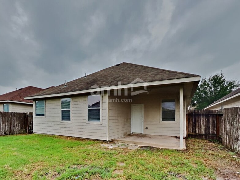 Building Photo - 14210 Merganser Dr